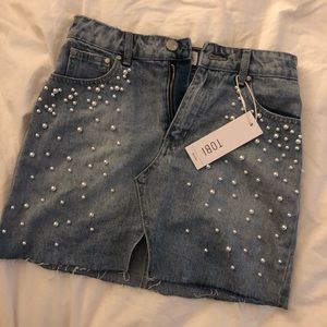 NWT Tobi Pearl studded jean skirt (size 26)